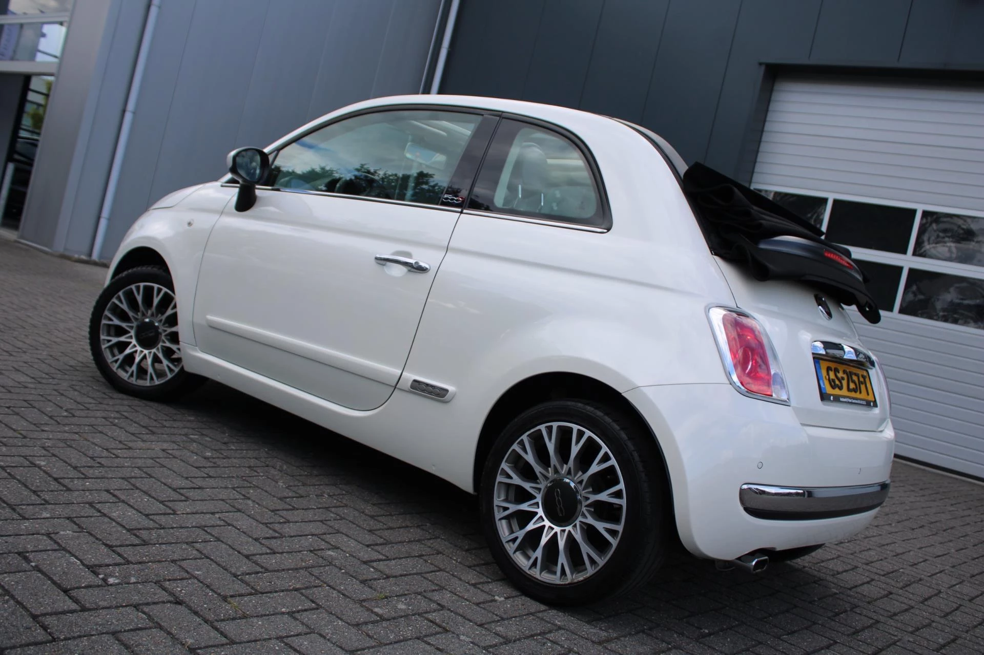 Hoofdafbeelding Fiat 500C