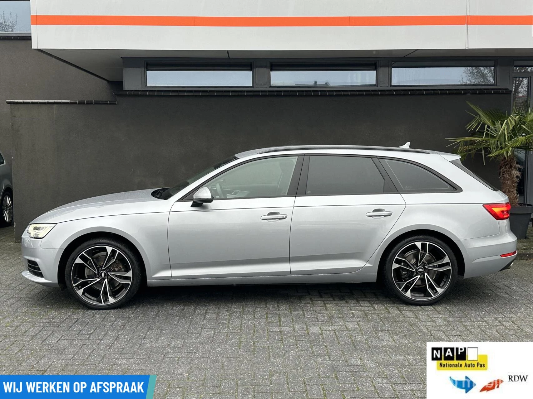Hoofdafbeelding Audi A4