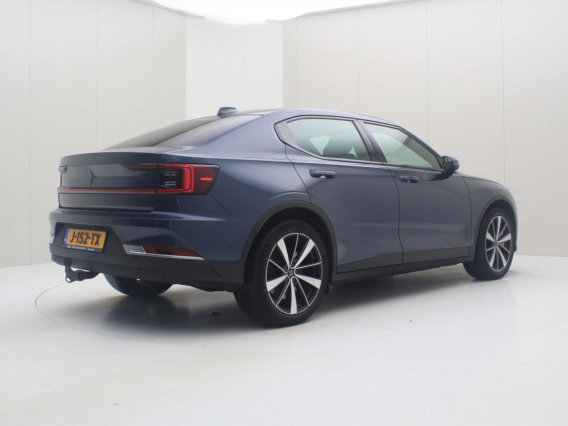 Hoofdafbeelding Polestar 2
