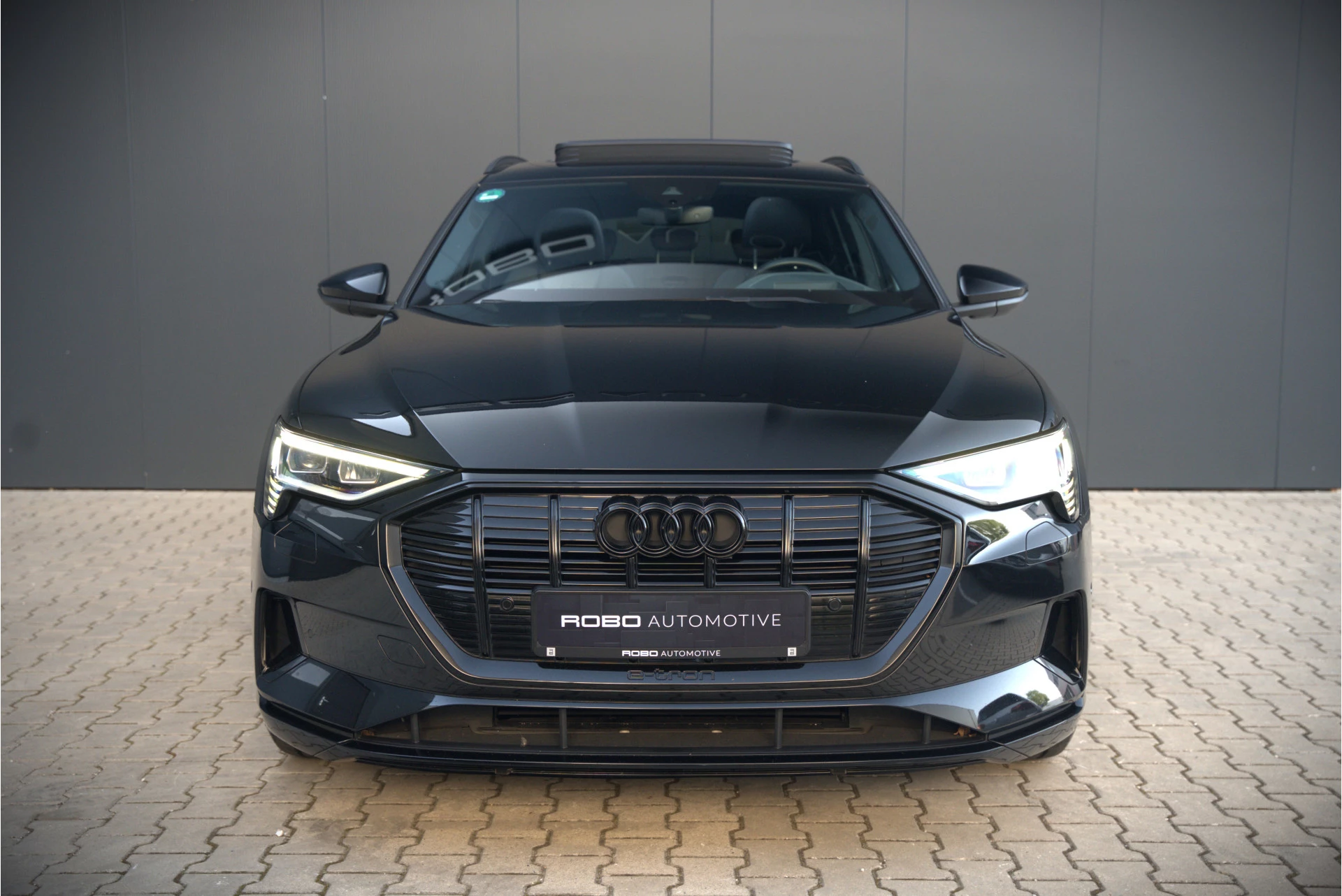Hoofdafbeelding Audi e-tron