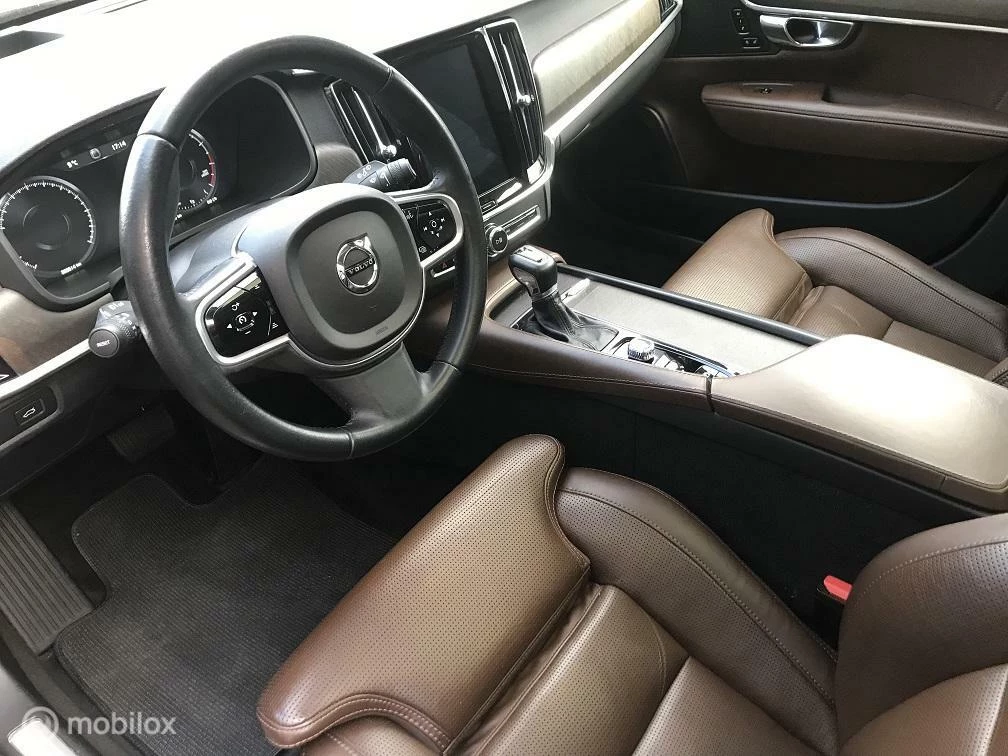 Hoofdafbeelding Volvo V90