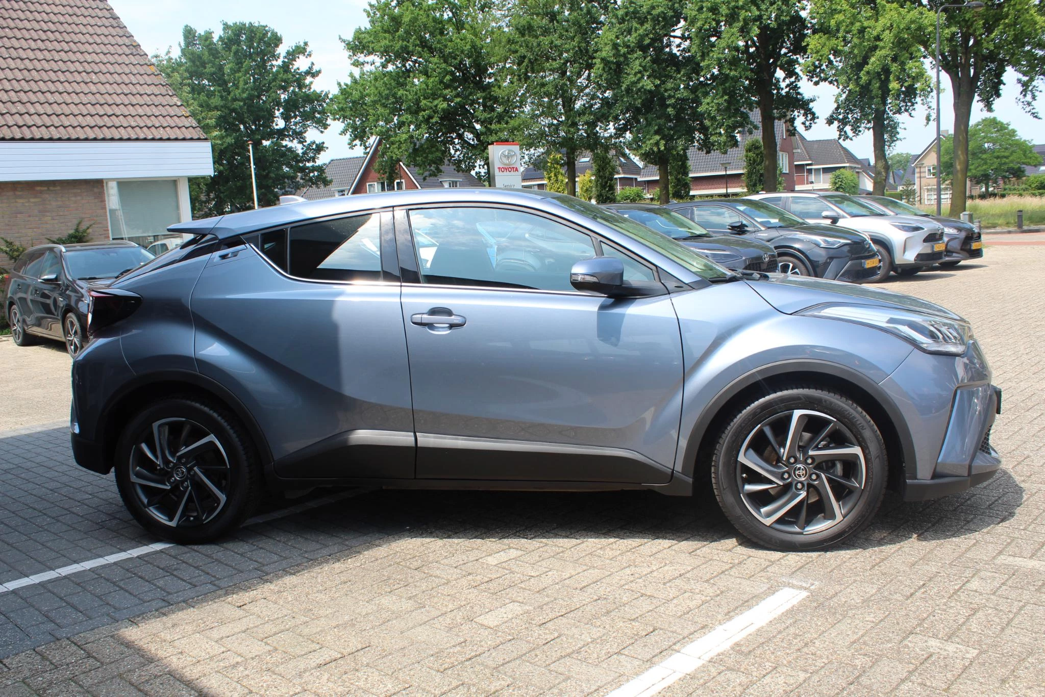 Hoofdafbeelding Toyota C-HR