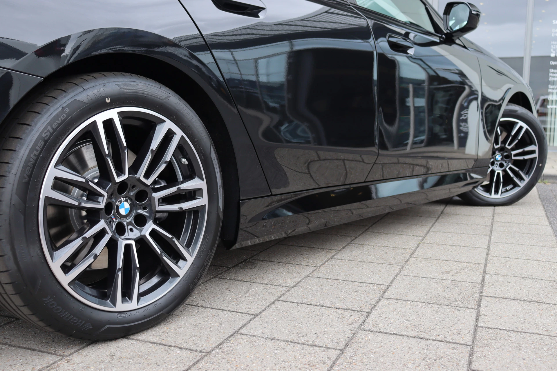 Hoofdafbeelding BMW i5