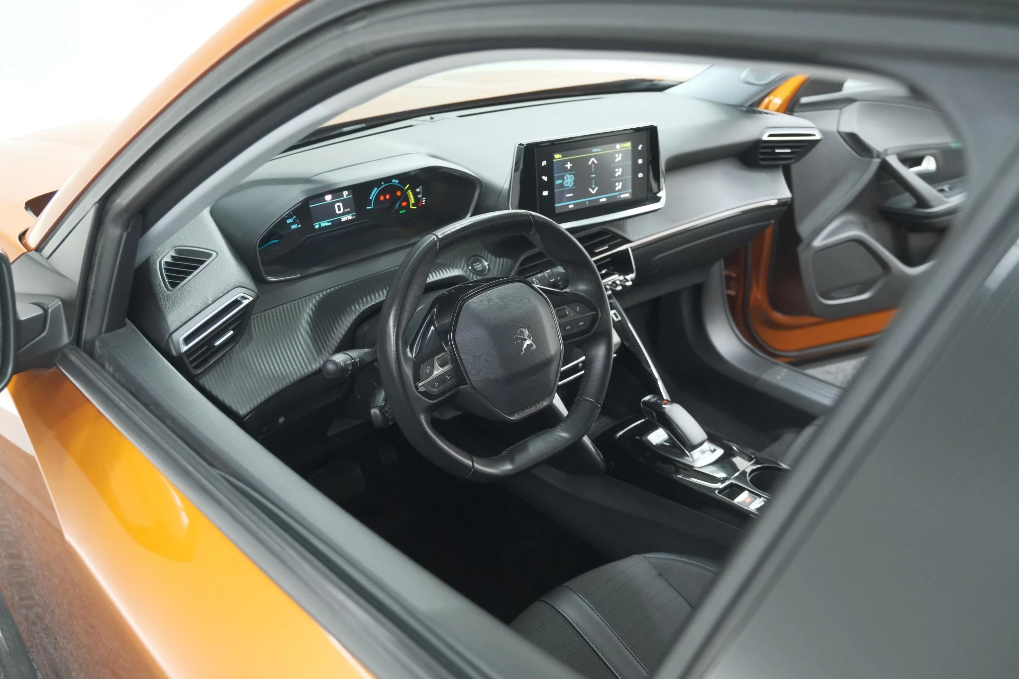 Hoofdafbeelding Peugeot e-2008