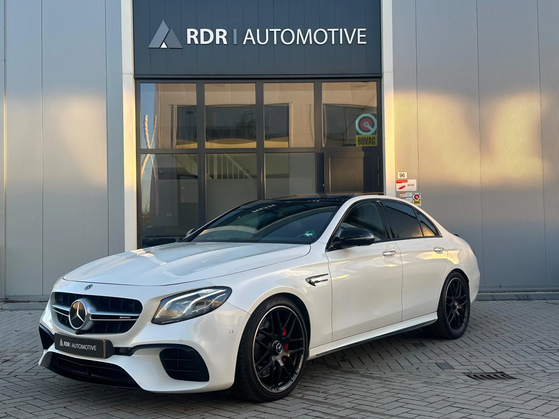 Hoofdafbeelding Mercedes-Benz E-Klasse