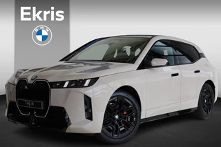 BMW iX xDrive45 | M Sportpakket | M Sportpakket Pro | Comfort Pack icm M Sportpakket | Innovation Pack