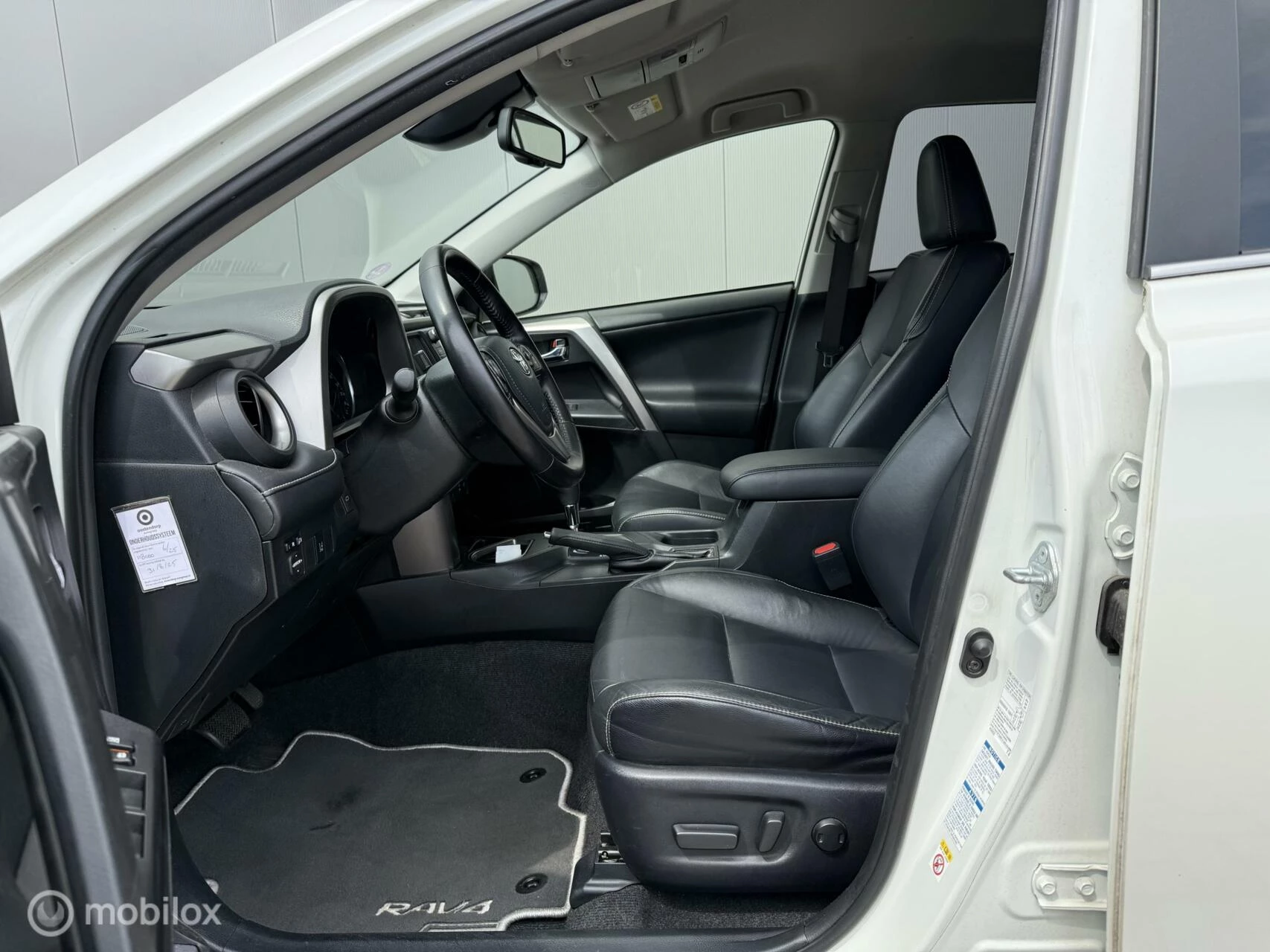 Hoofdafbeelding Toyota RAV4