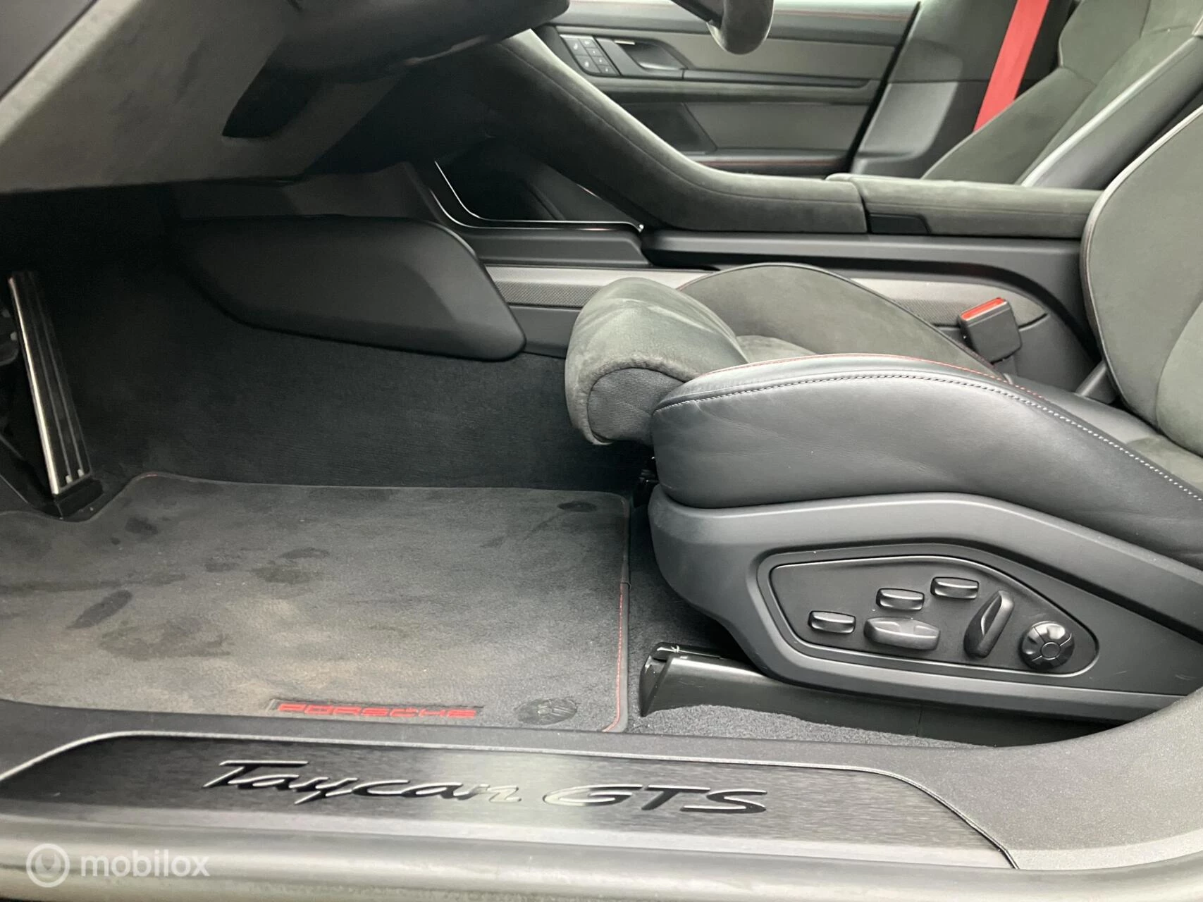 Hoofdafbeelding Porsche Taycan