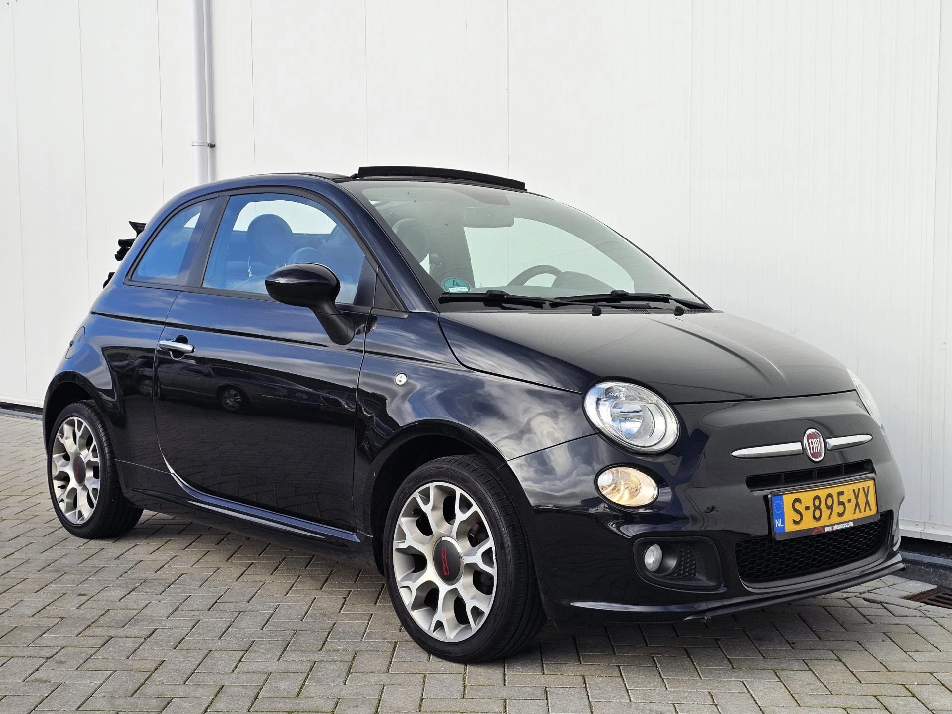 Hoofdafbeelding Fiat 500C