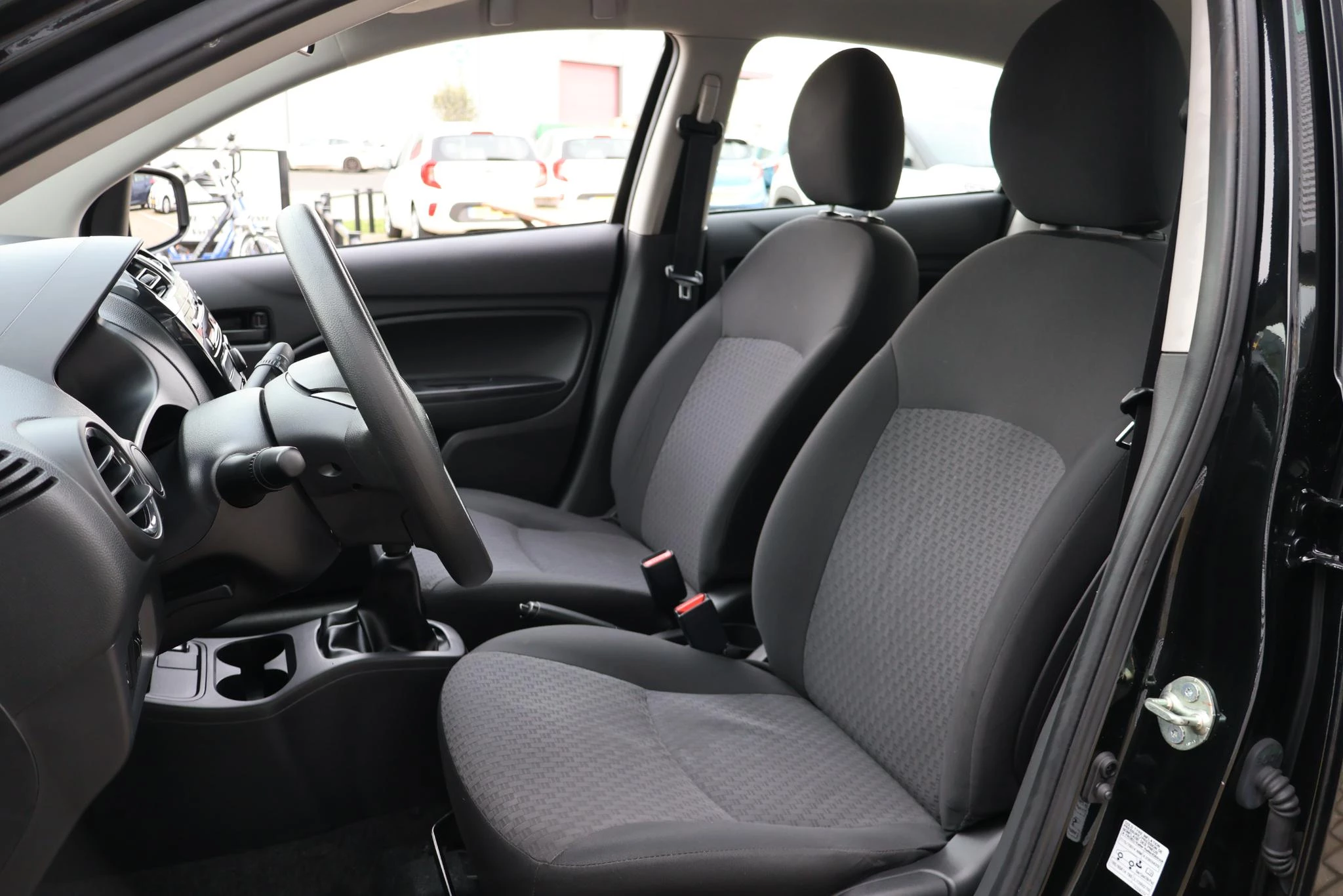 Hoofdafbeelding Mitsubishi Space Star