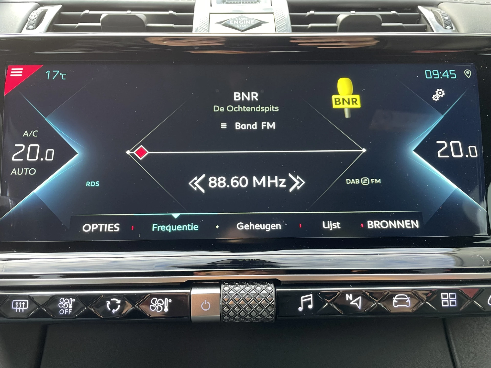 Hoofdafbeelding DS DS 7