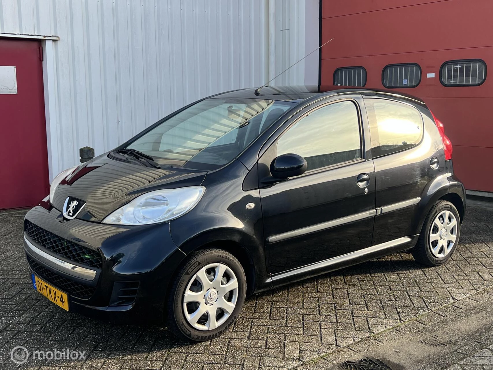 Hoofdafbeelding Peugeot 107
