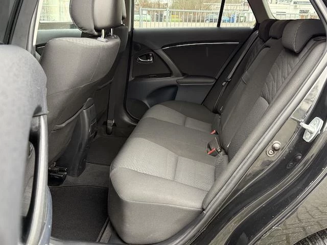 Hoofdafbeelding Toyota Avensis