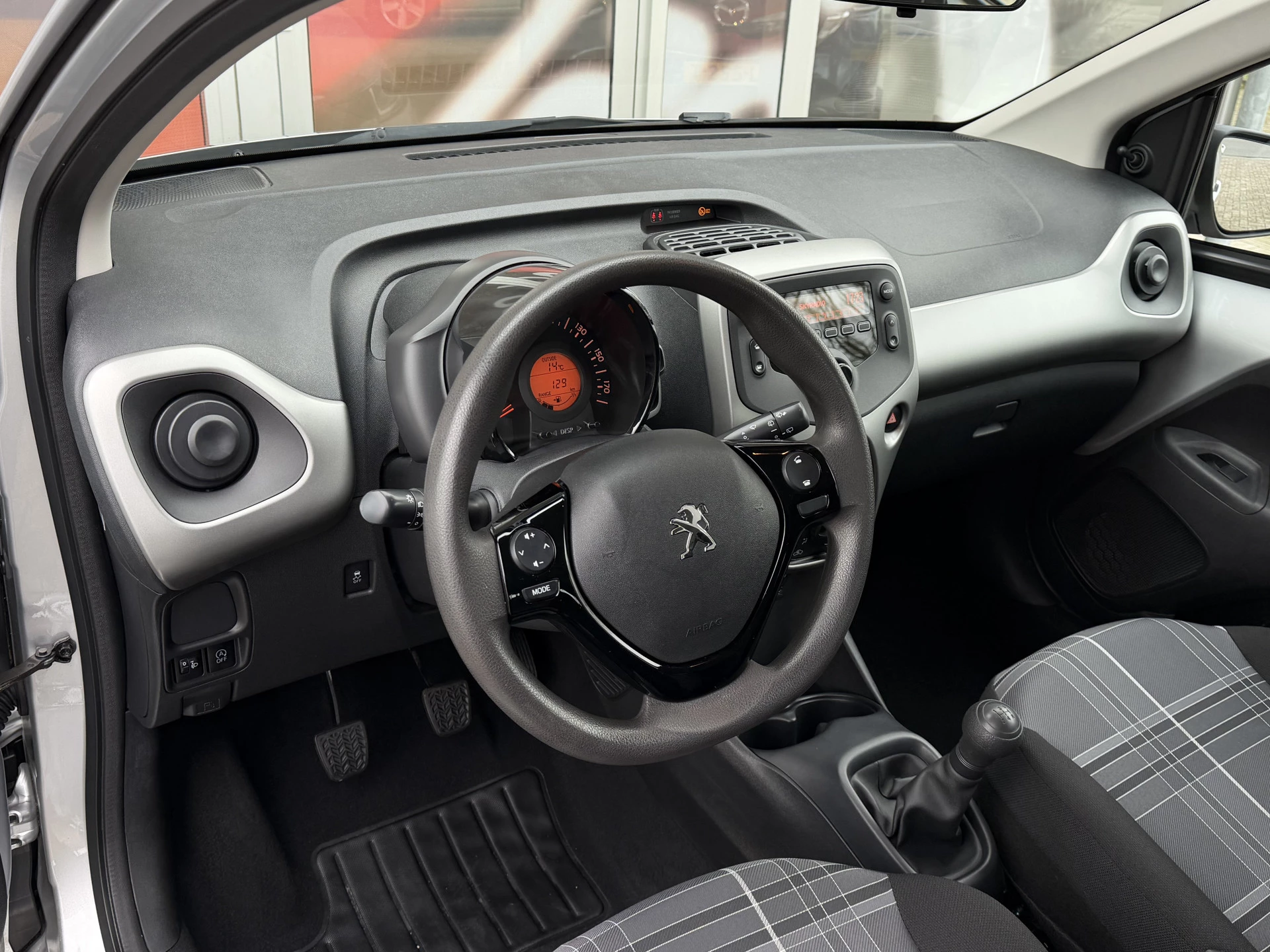 Hoofdafbeelding Peugeot 108