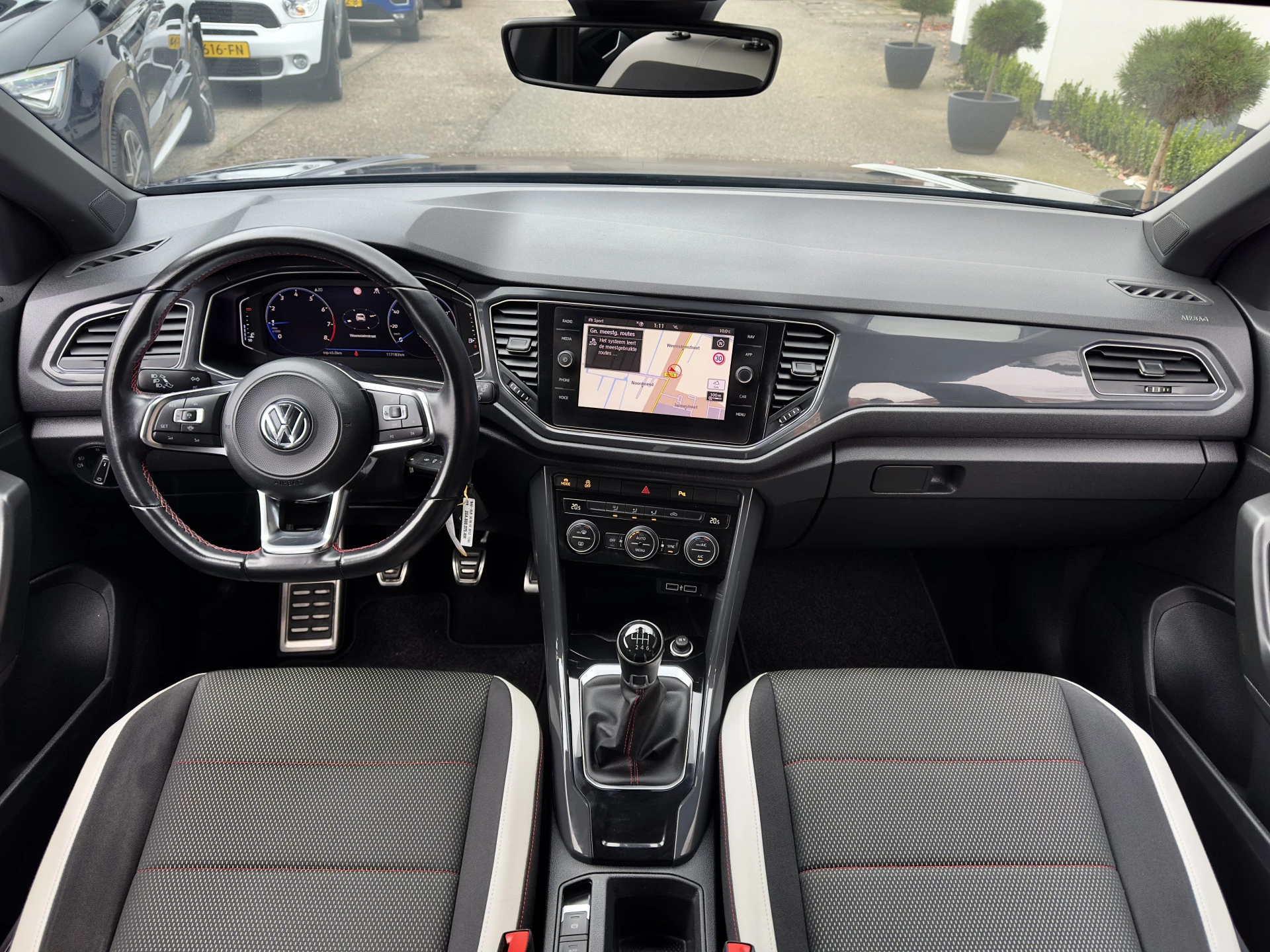 Hoofdafbeelding Volkswagen T-Roc