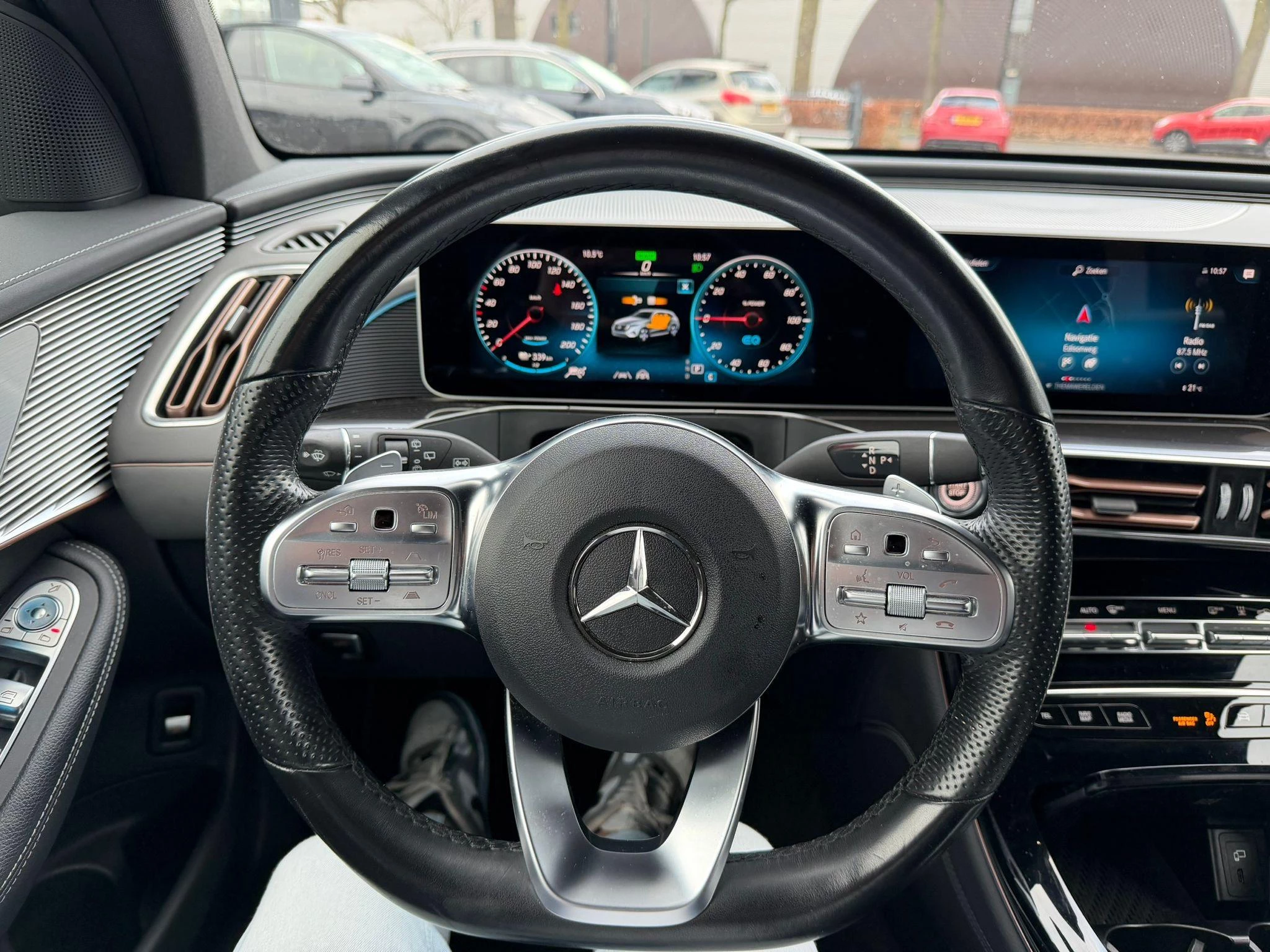 Hoofdafbeelding Mercedes-Benz EQC