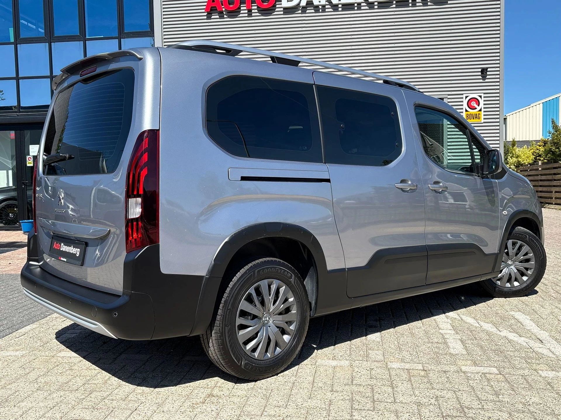 Hoofdafbeelding Peugeot Rifter