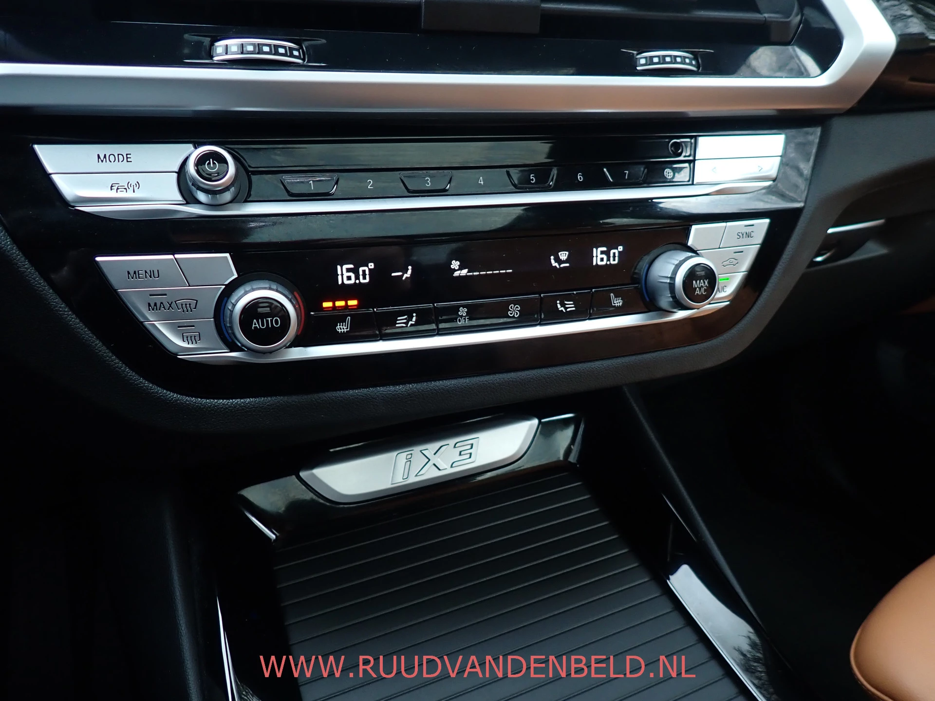 Hoofdafbeelding BMW iX3