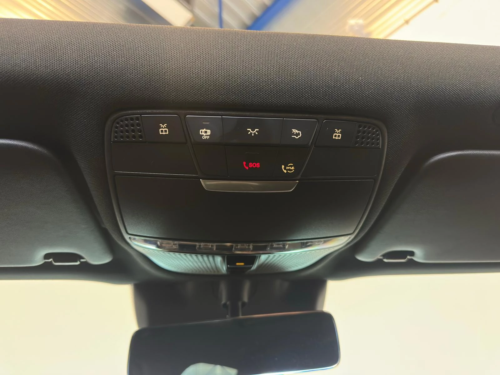 Hoofdafbeelding Mercedes-Benz EQC