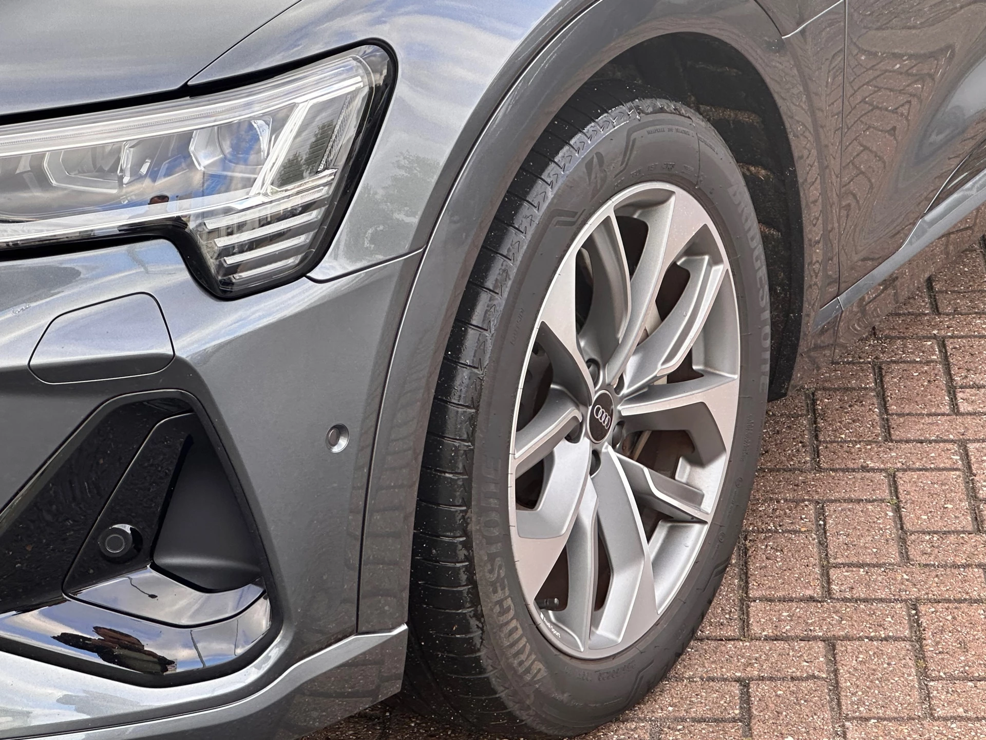 Hoofdafbeelding Audi e-tron