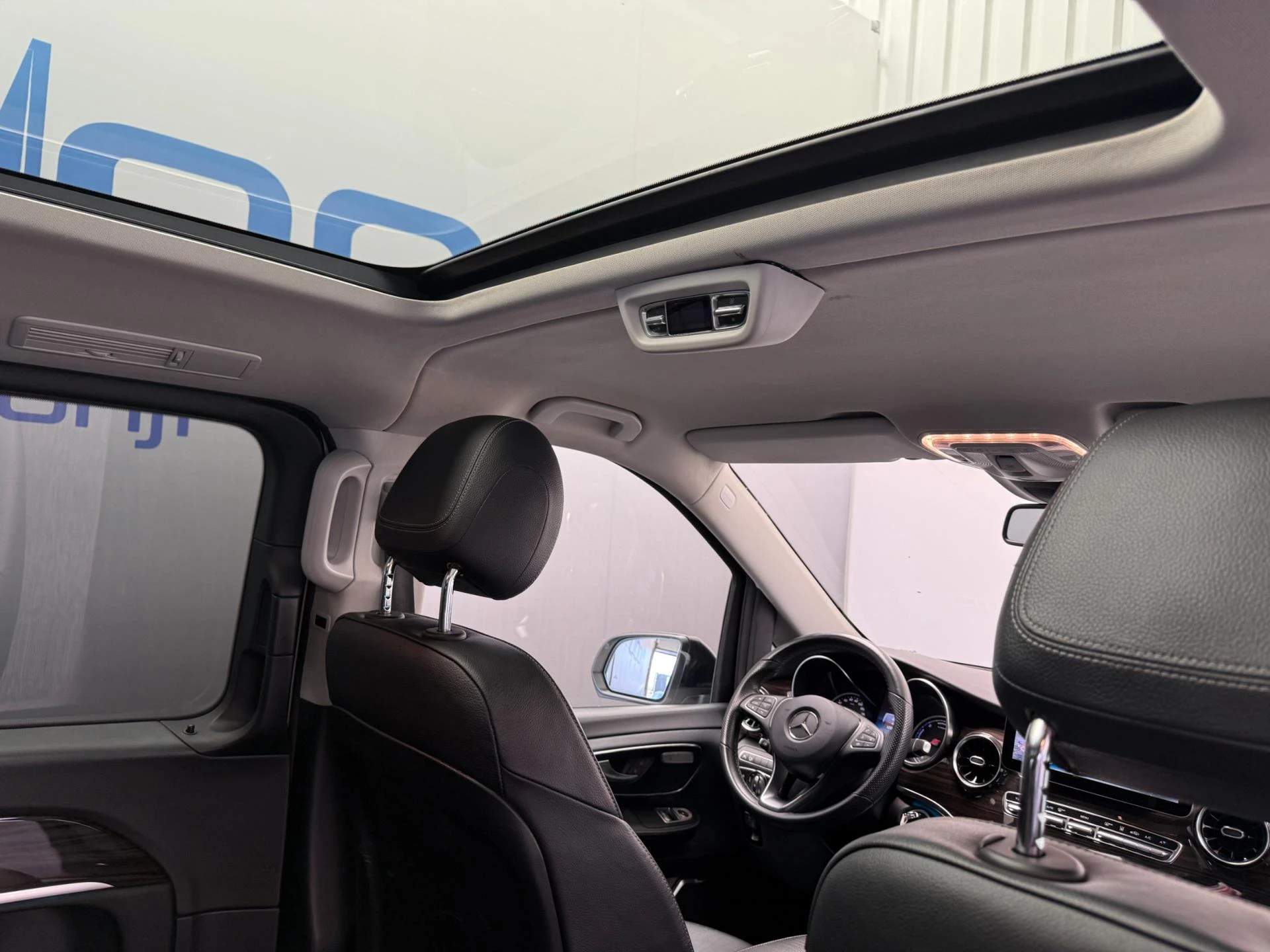 Hoofdafbeelding Mercedes-Benz EQV