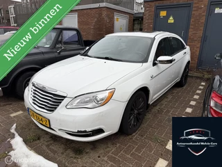 Chrysler 200 2011 Automaat Leder Let op automaatbak stuk!!