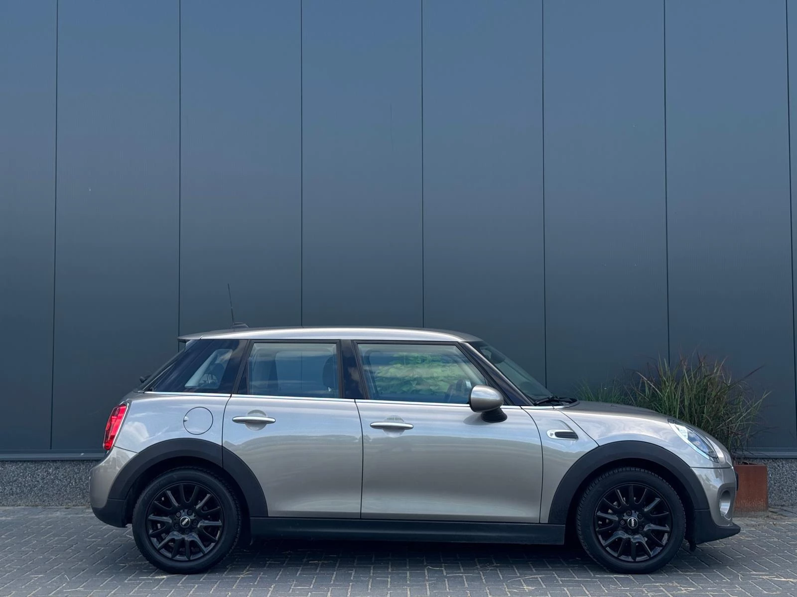 Hoofdafbeelding MINI 5-deurs