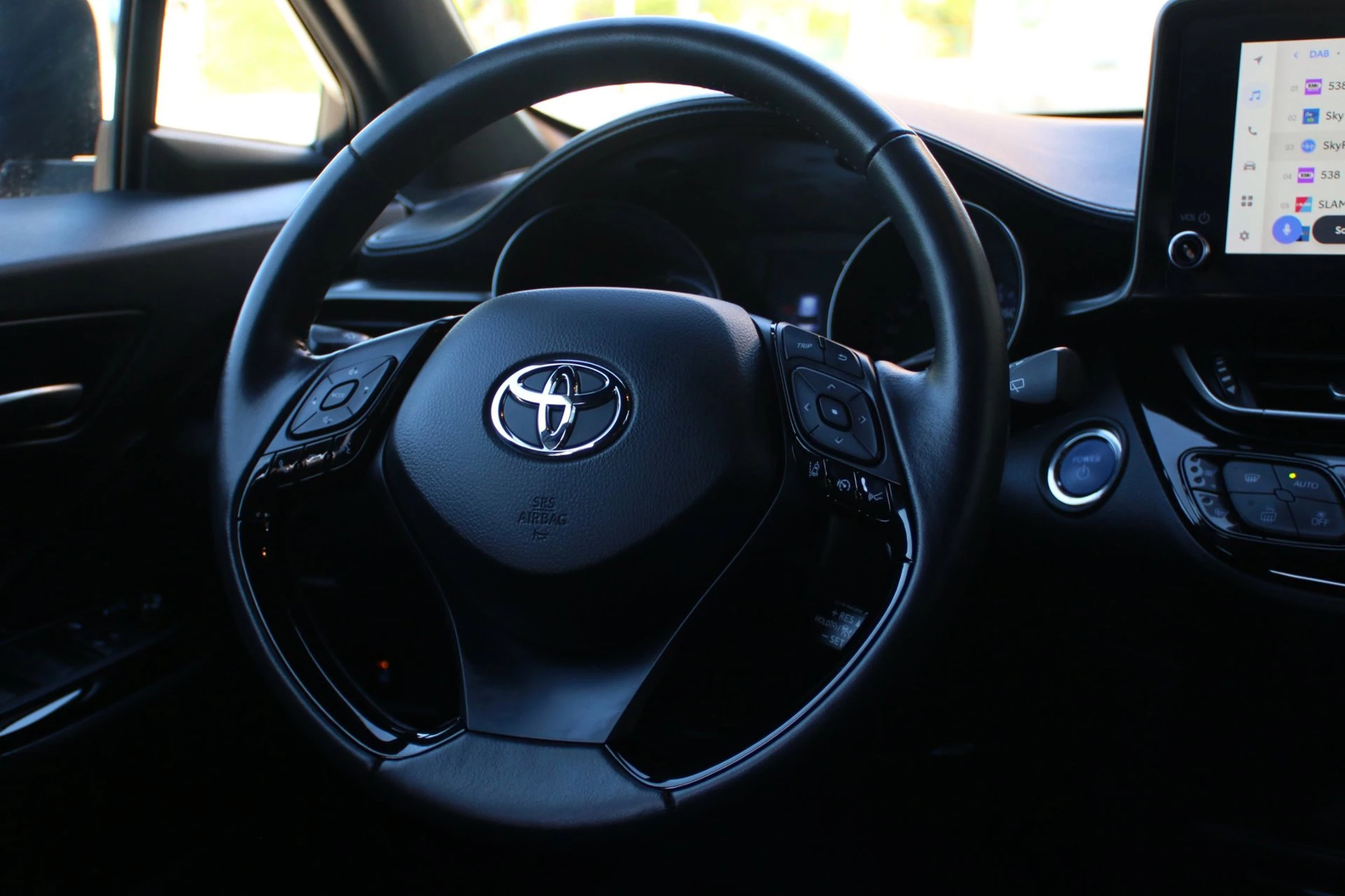 Hoofdafbeelding Toyota C-HR