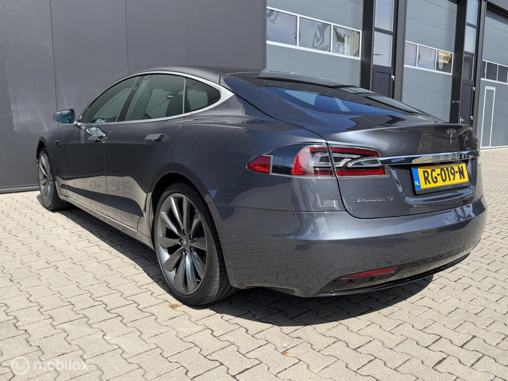 Hoofdafbeelding Tesla Model S