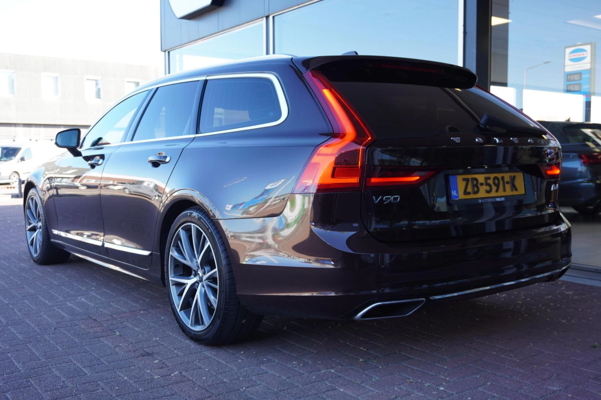 Hoofdafbeelding Volvo V90