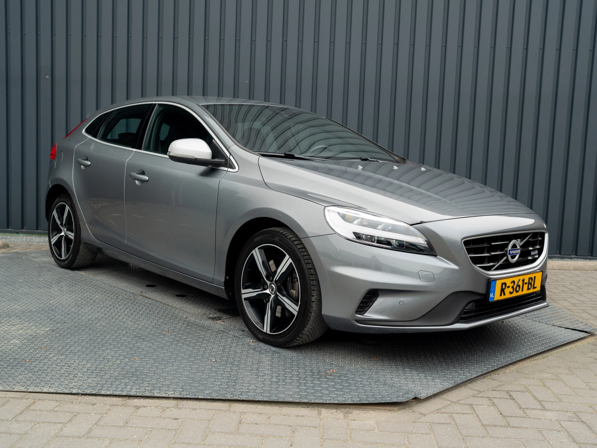 Hoofdafbeelding Volvo V40