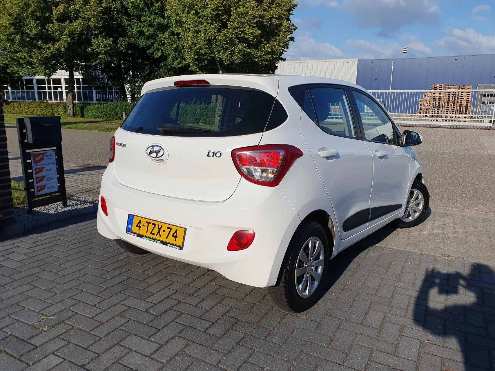 Hoofdafbeelding Hyundai i10