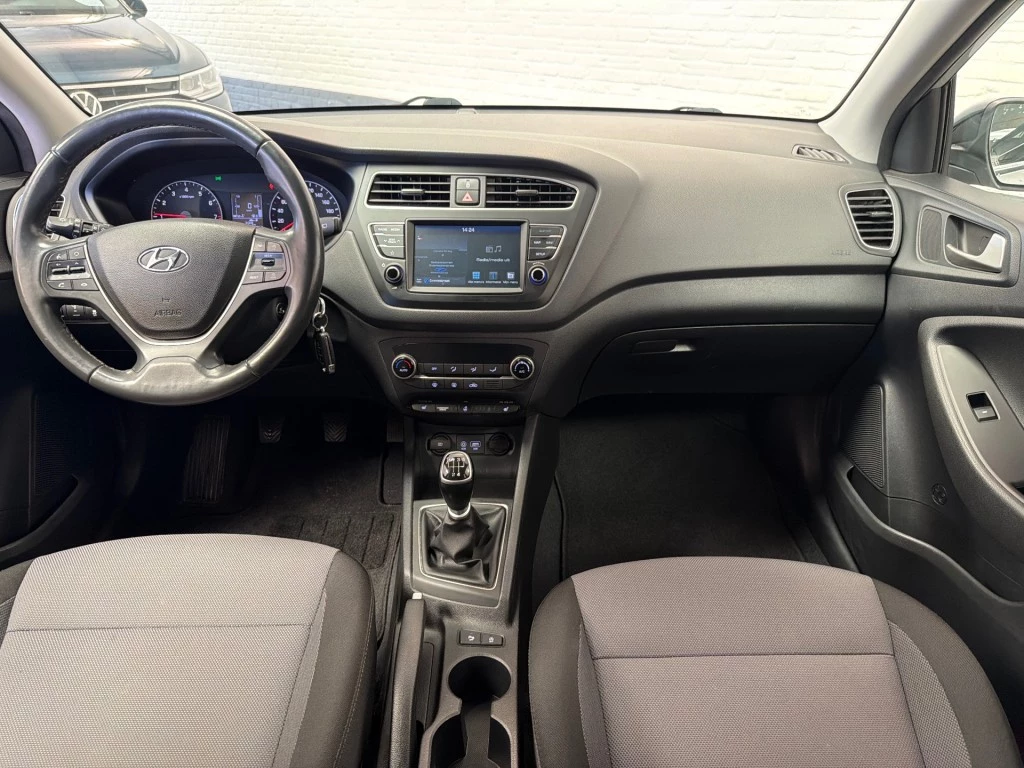 Hoofdafbeelding Hyundai i20