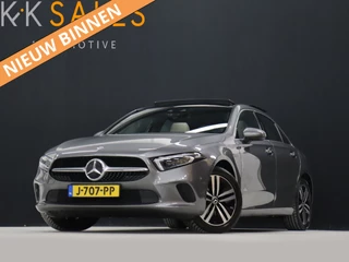 Mercedes-Benz A-Klasse 250 e Business Solution Luxury Limited [CRUISE CONTROL, DIGITAL DASH ,CAMERA + PDC, SCHUIFKANTELDAK, SFEERVERLICHTING, CARPLAY, STOELVERWARMING, MEMORY SEATS, VOL LEDER, FLIPPERS, NAVIGATIE, NIEUWSTAAT]