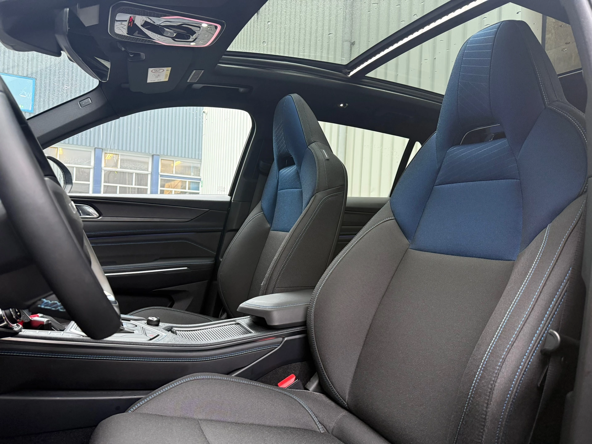 Hoofdafbeelding Lynk & Co 01