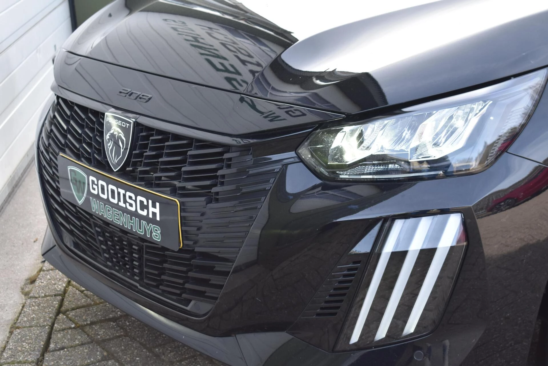 Hoofdafbeelding Peugeot e-208