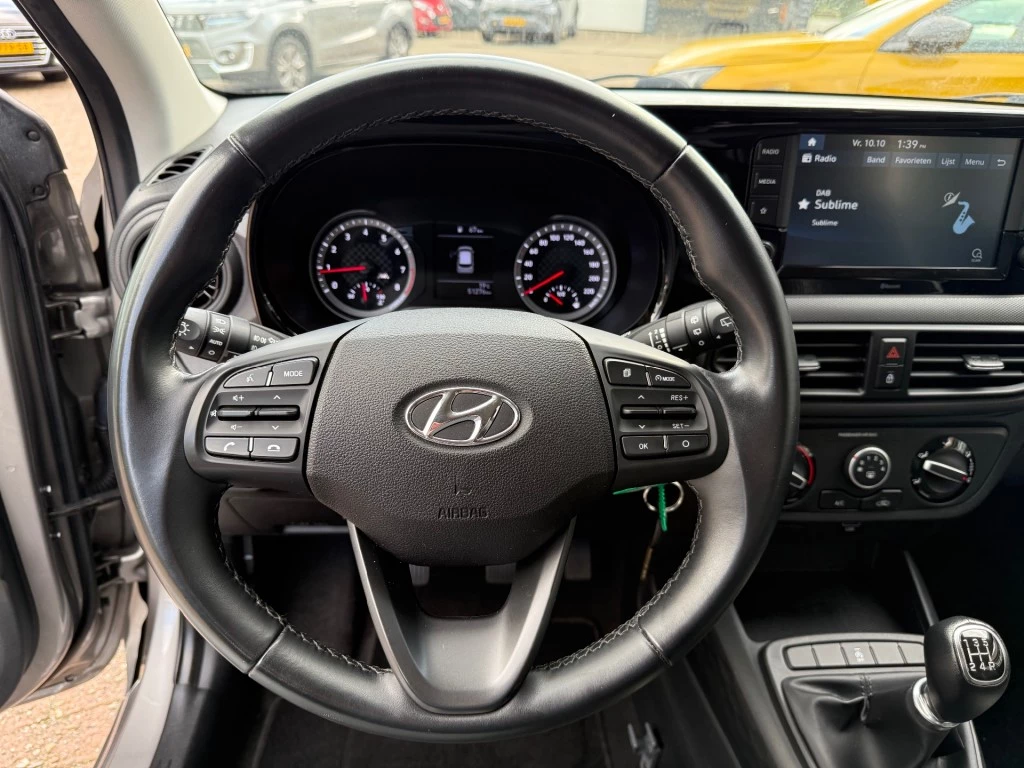 Hoofdafbeelding Hyundai i10