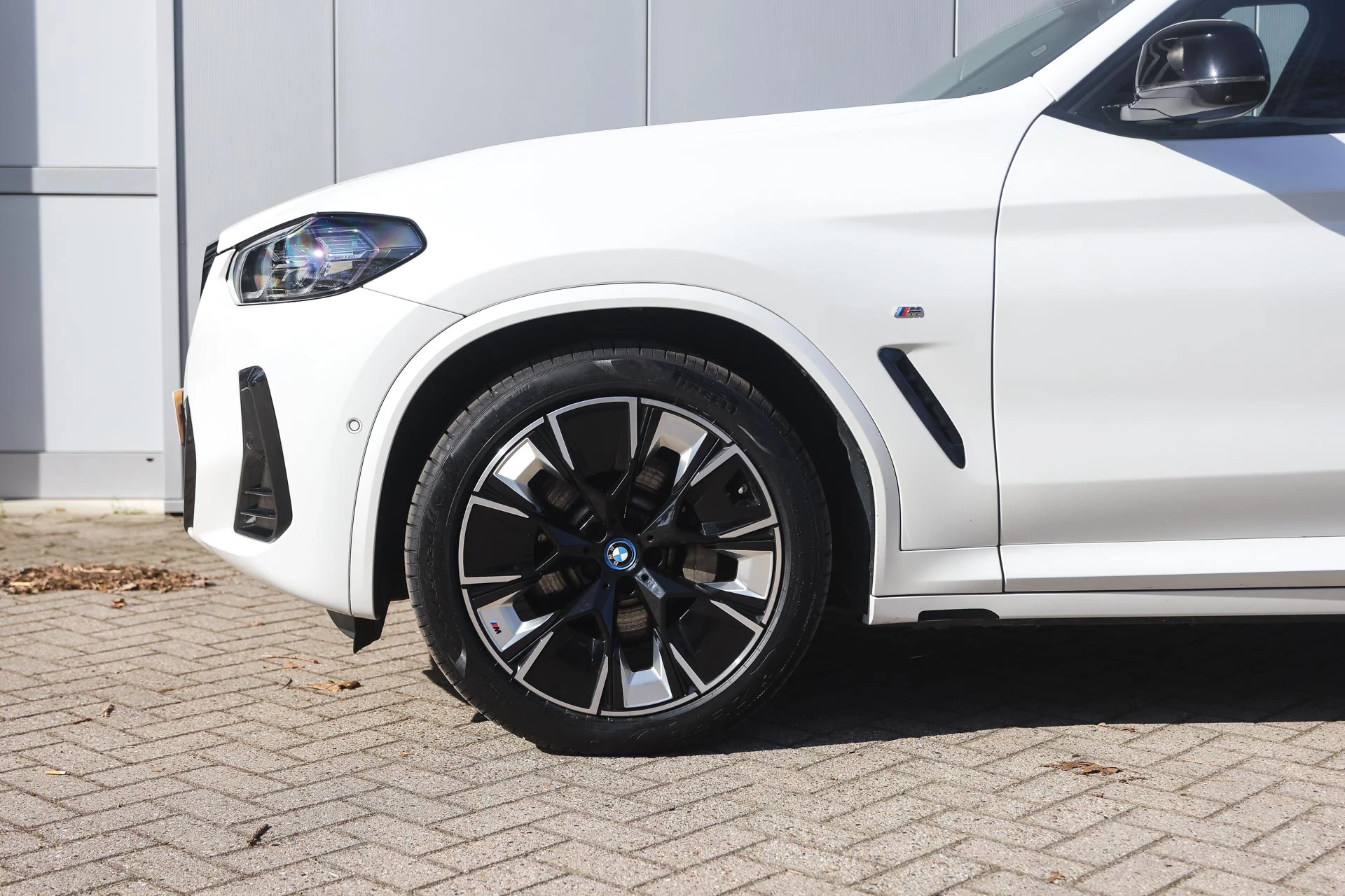 Hoofdafbeelding BMW iX3