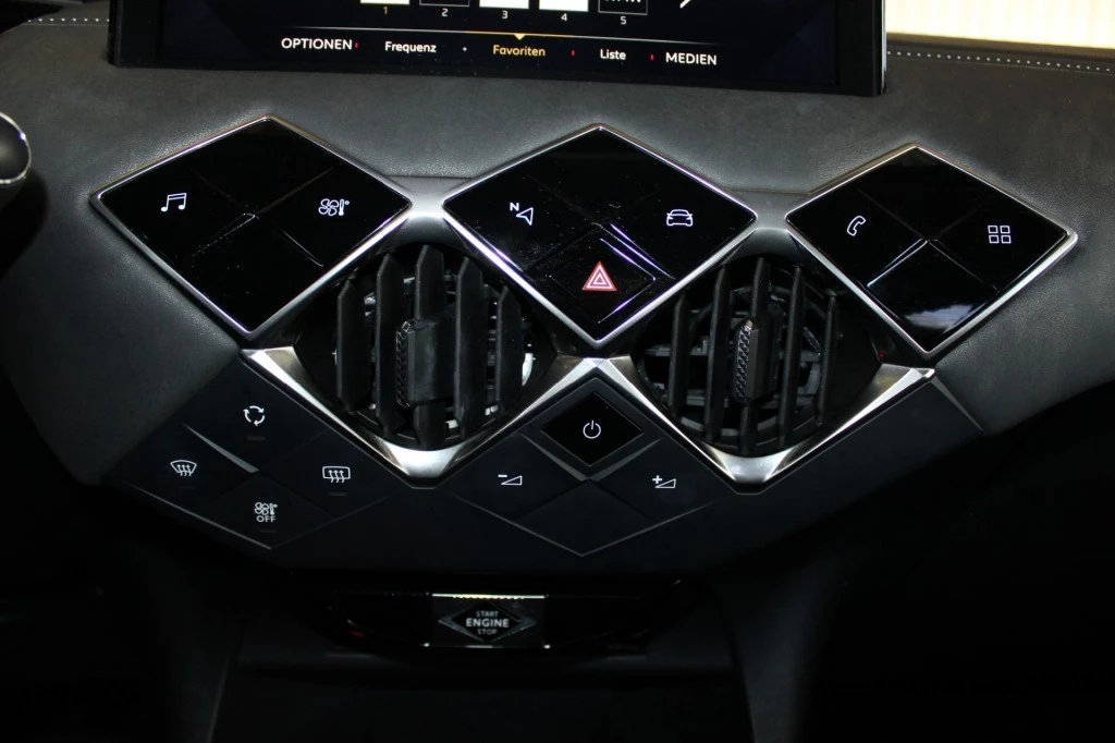 Hoofdafbeelding DS DS 3