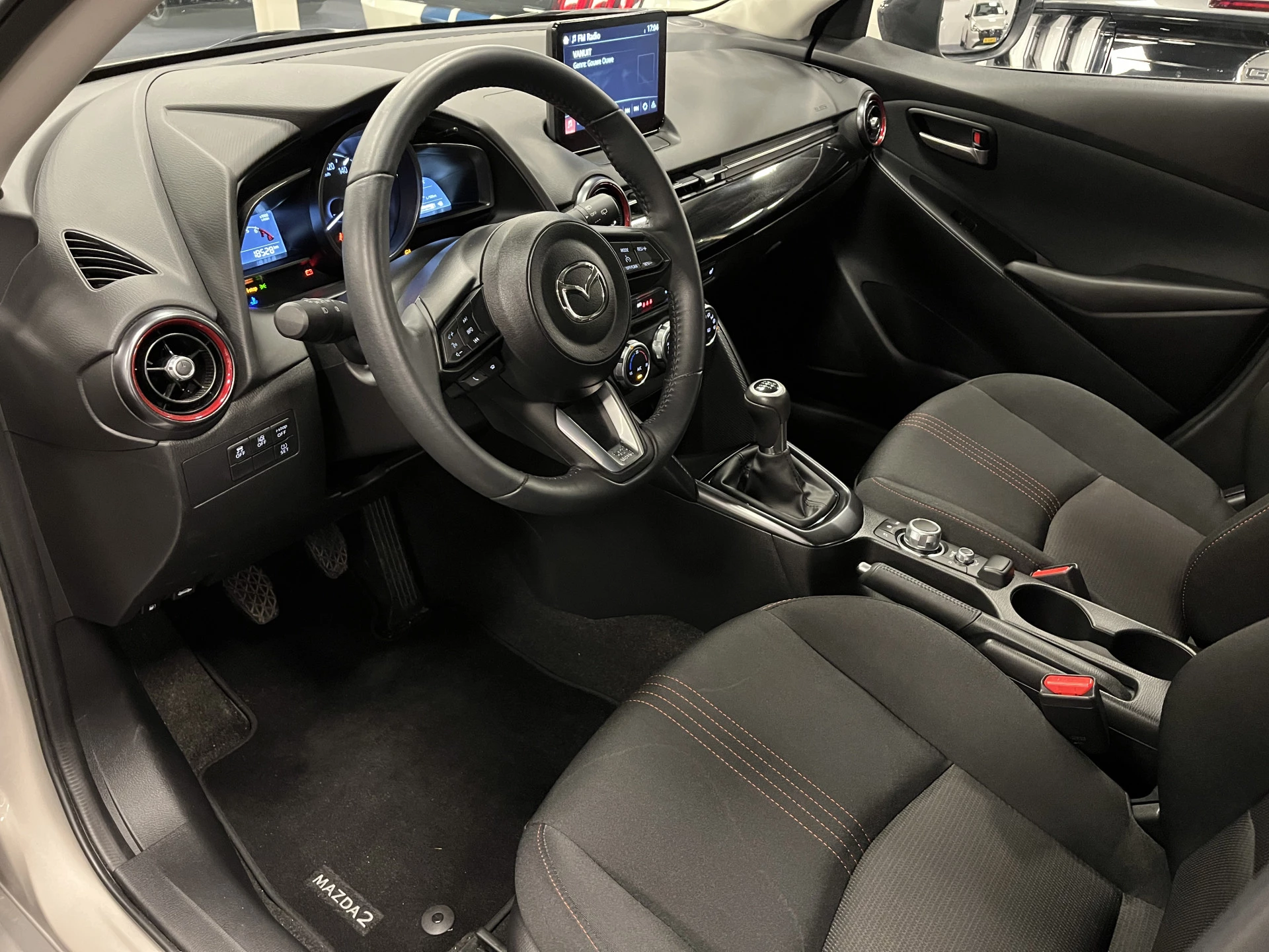 Hoofdafbeelding Mazda 2