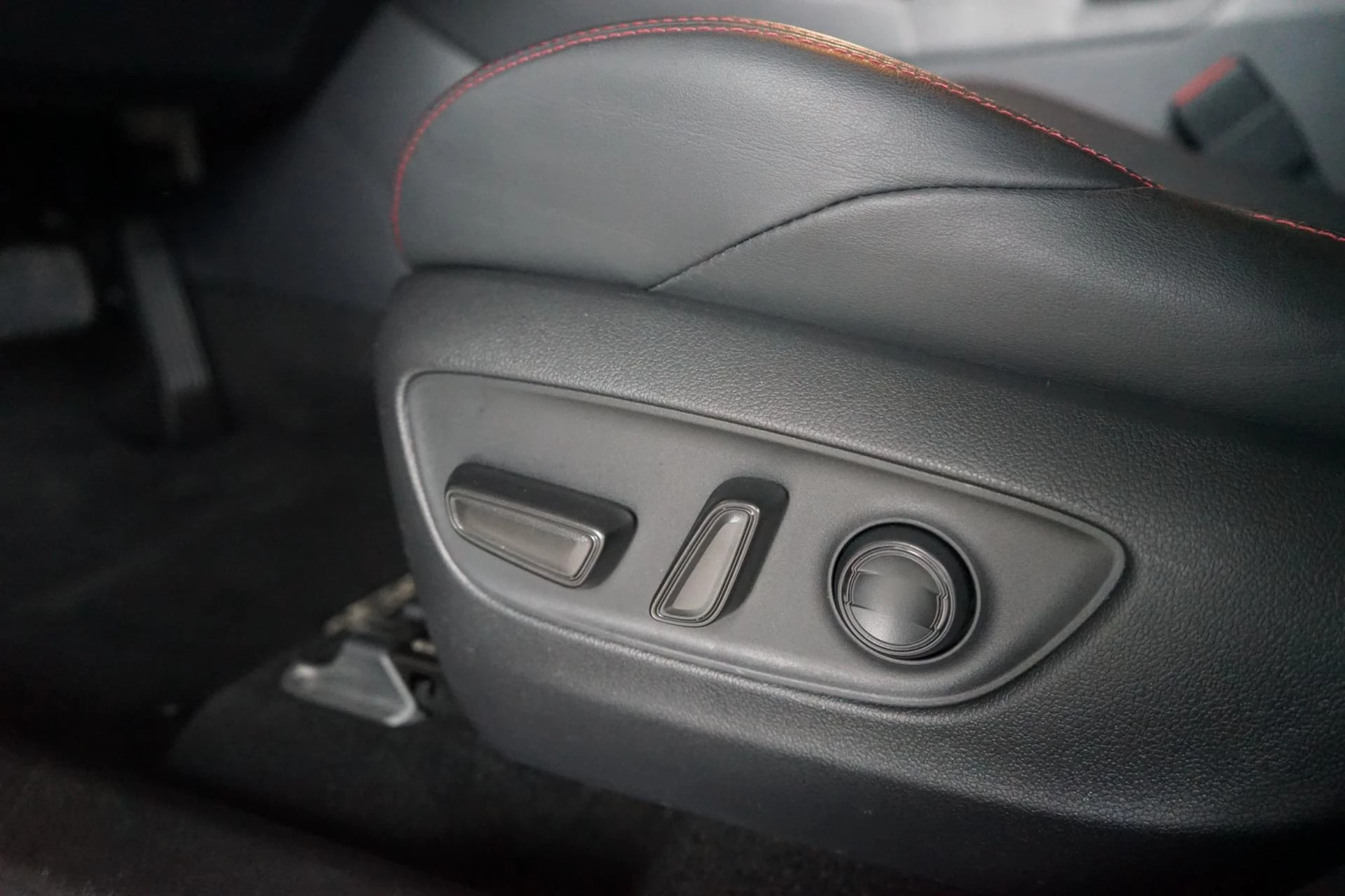 Hoofdafbeelding Suzuki Across