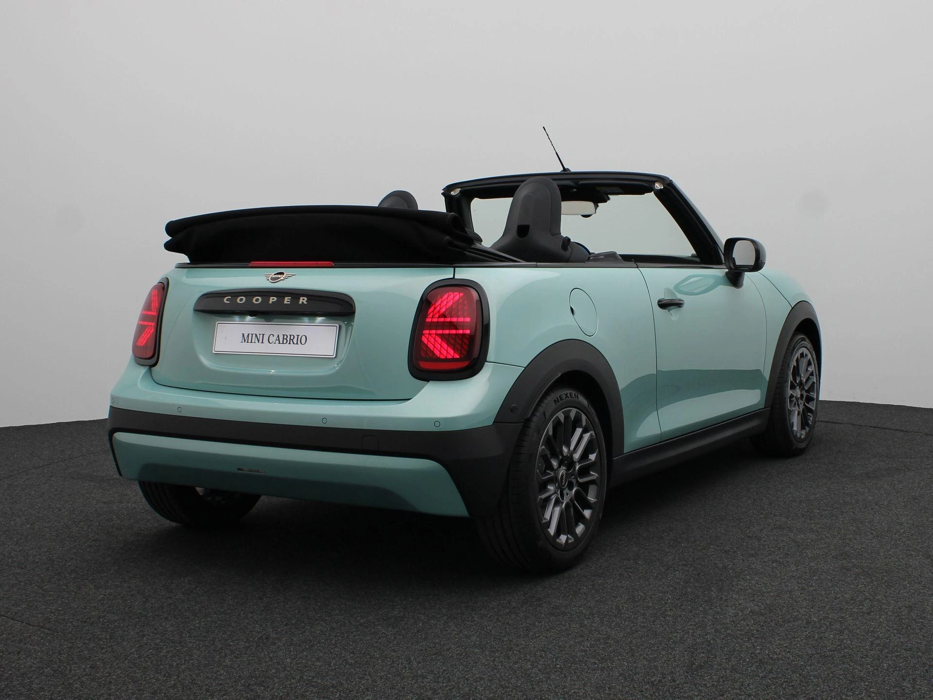 Hoofdafbeelding MINI Cabrio