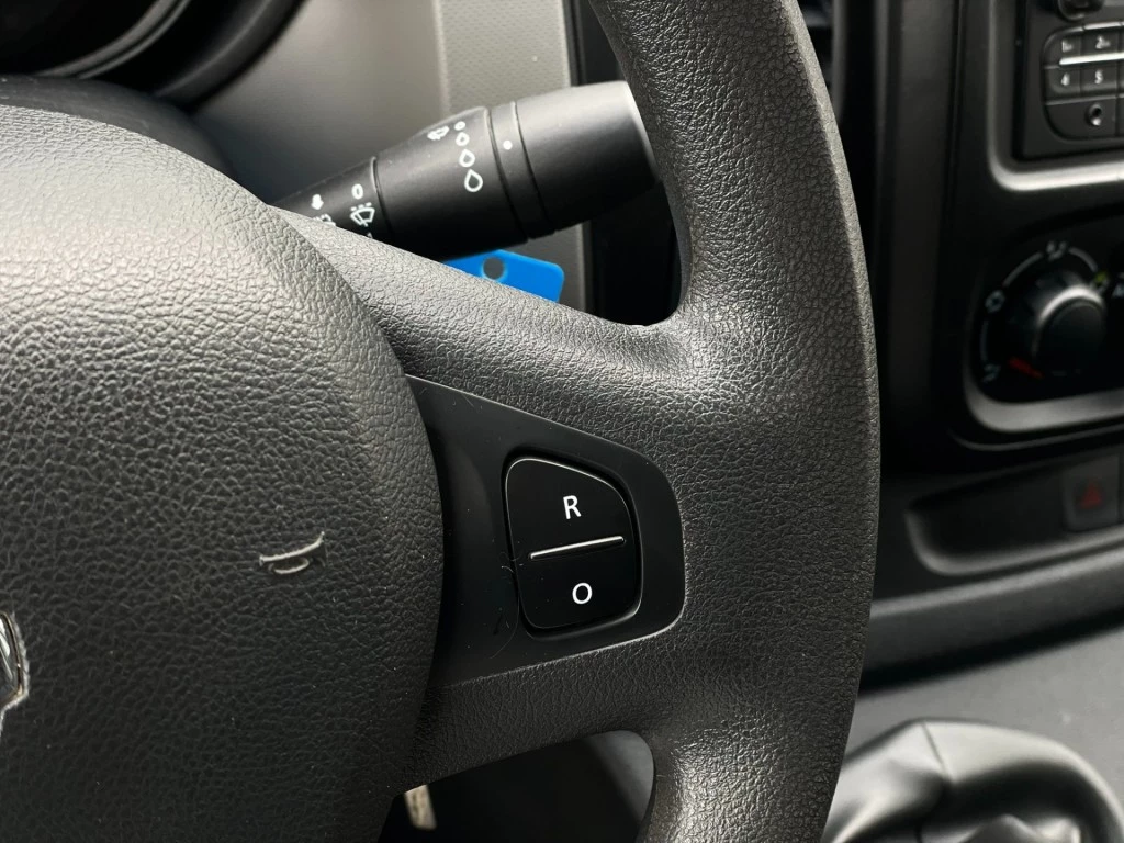 Hoofdafbeelding Nissan NV300