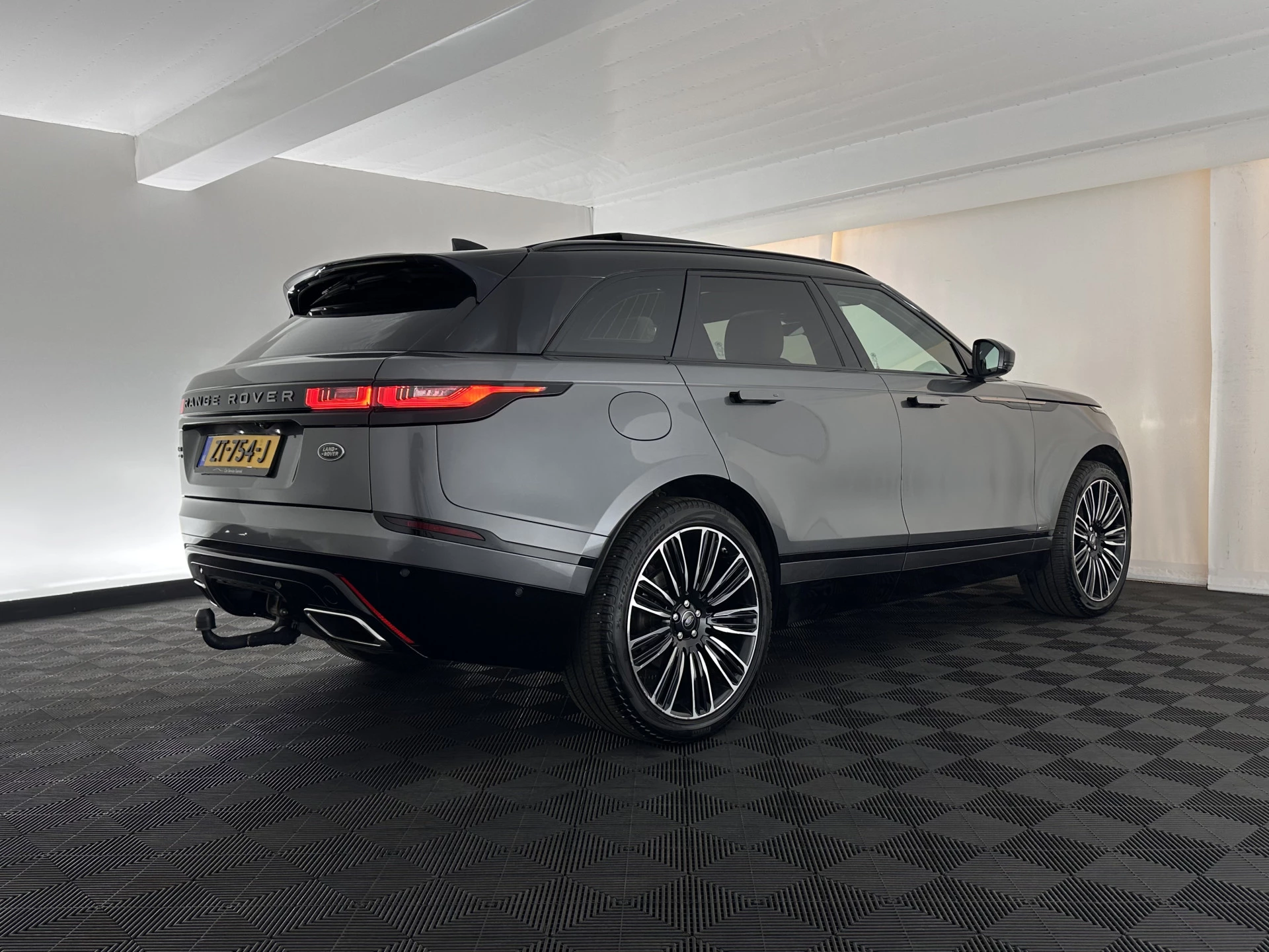 Hoofdafbeelding Land Rover Range Rover Velar