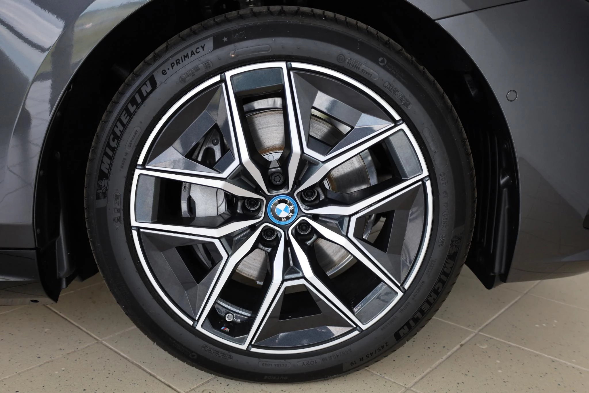 Hoofdafbeelding BMW i5