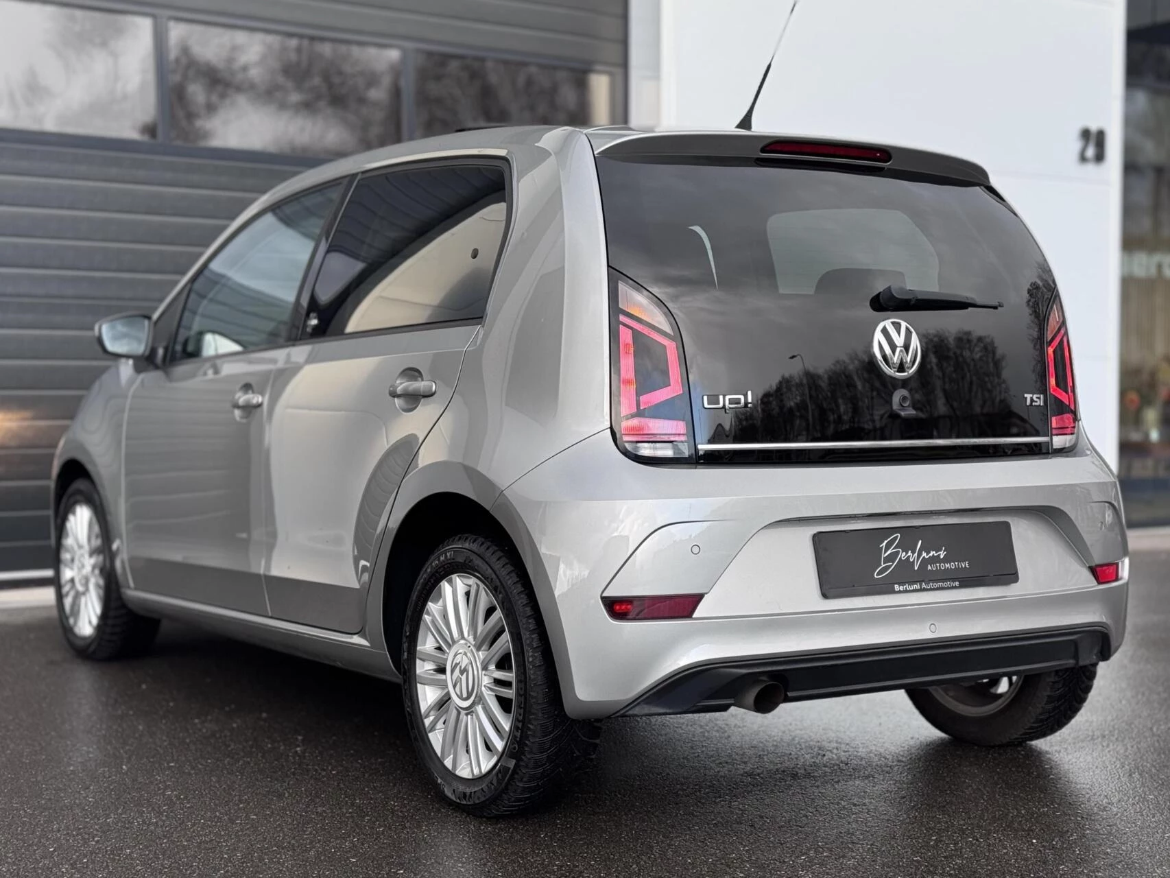 Hoofdafbeelding Volkswagen up!