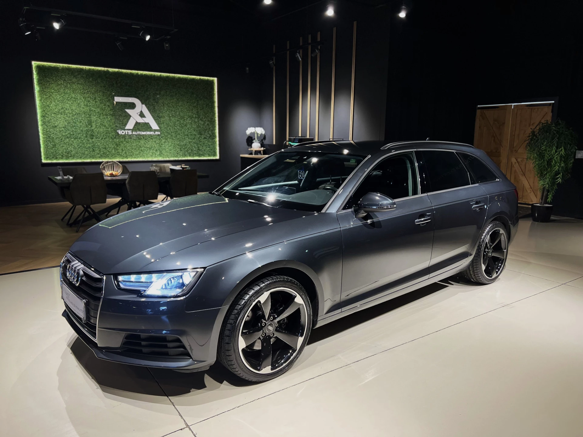Hoofdafbeelding Audi A4
