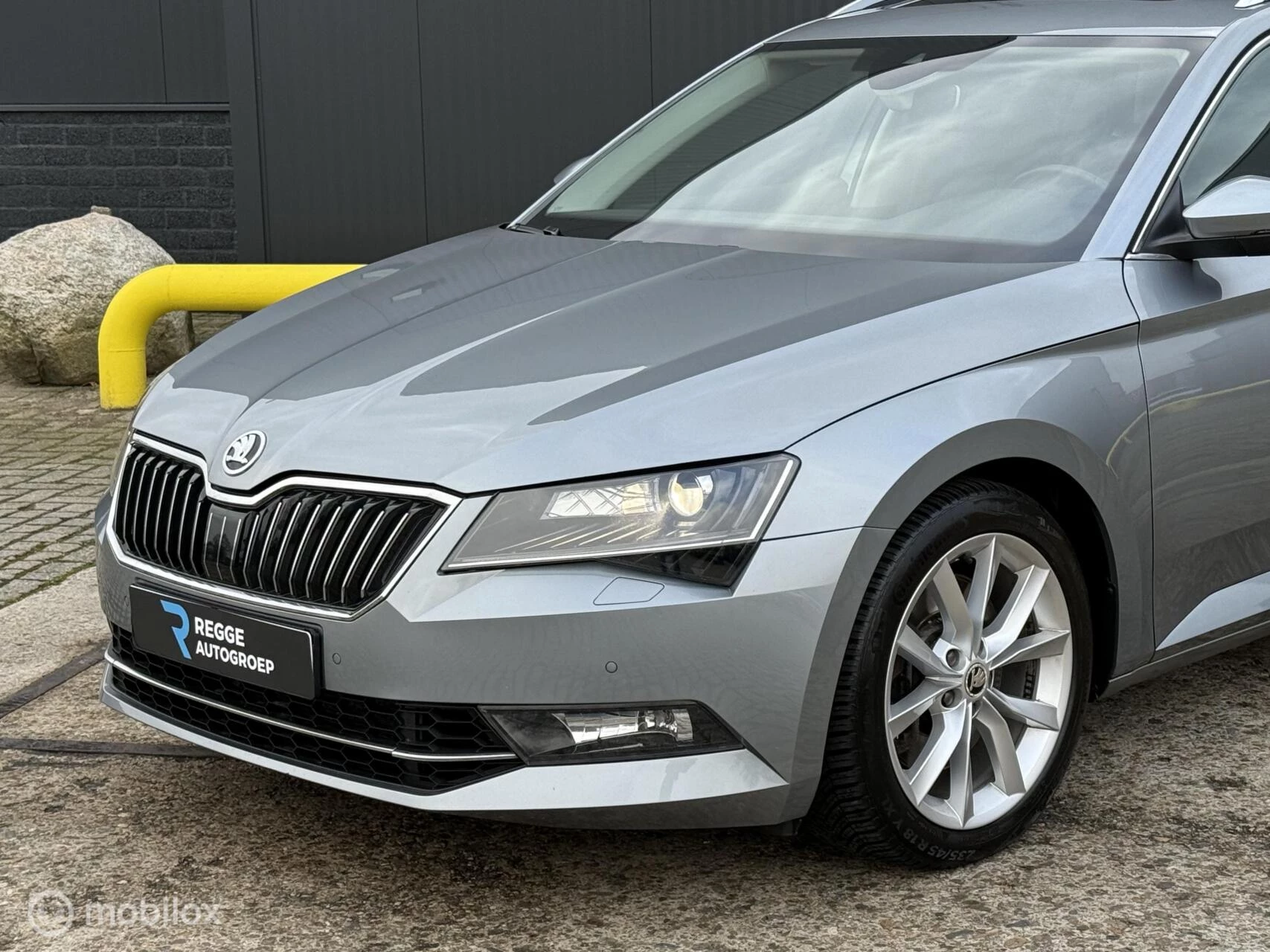 Hoofdafbeelding Škoda Superb