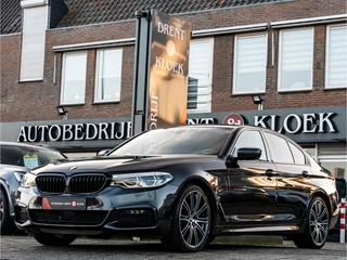 BMW 5 Serie 530e iPerformance High Exe M-Sport PANO HARMAN KARDON HUD 360 CAMERA 20 INCH SHADOW MEMORY STOEL