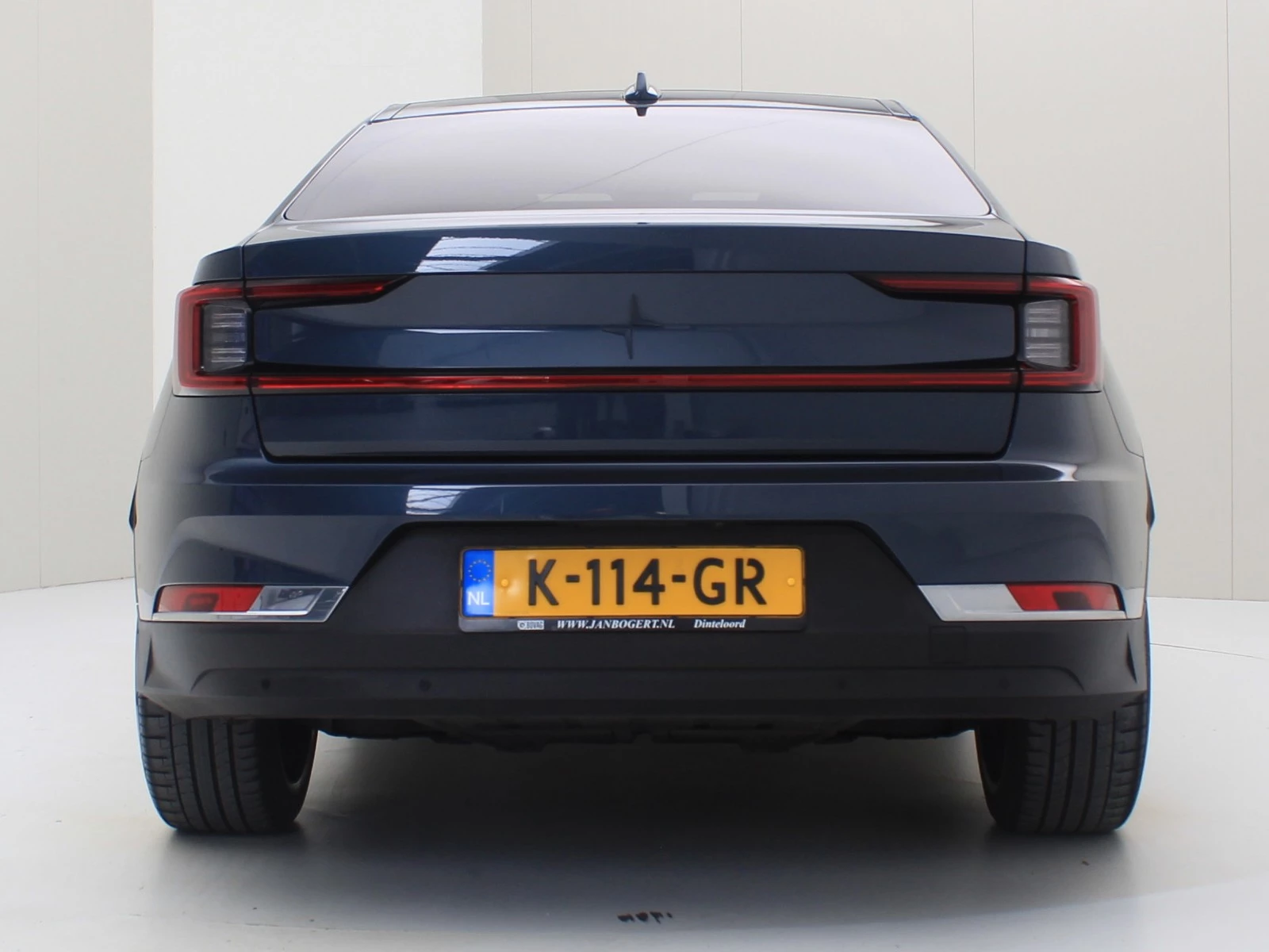 Hoofdafbeelding Polestar 2